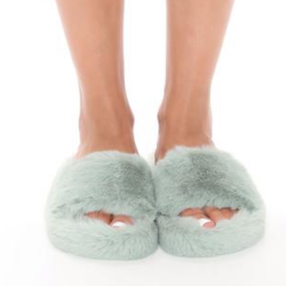 Dalilah Slippers by Fashionnova